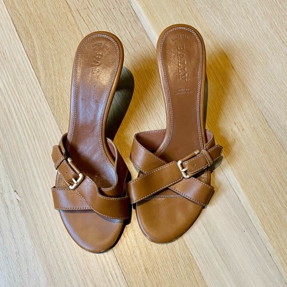 UPDATED Bally Women Low Heel Leather Sandals Size 38/7.5